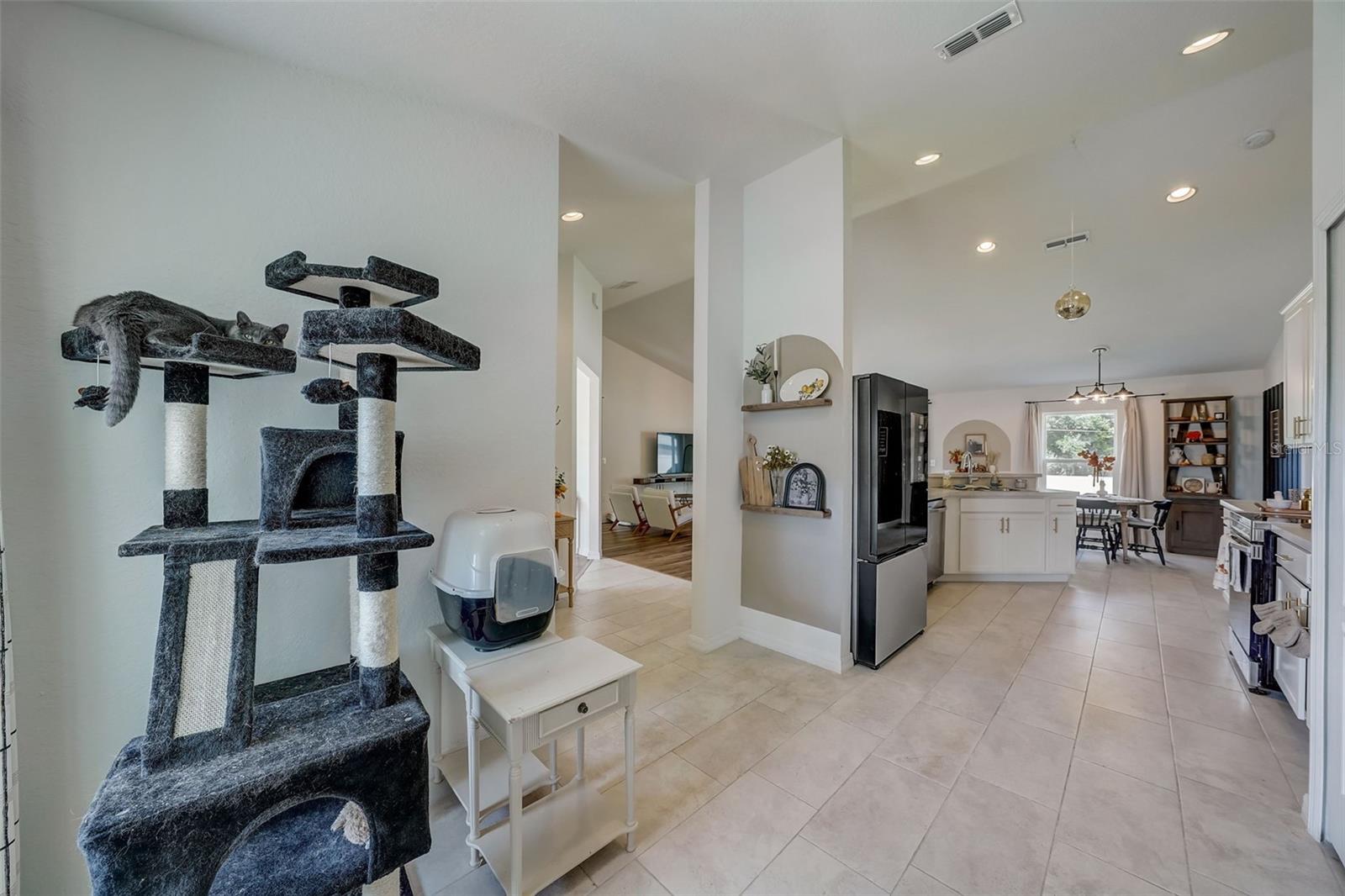 Image 30 of 52 For 620 Jaxson Boulevard