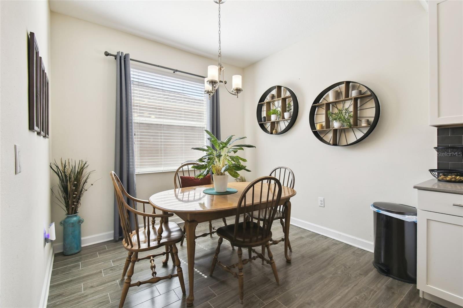 Image 10 of 43 For 2980 Dayton Drive