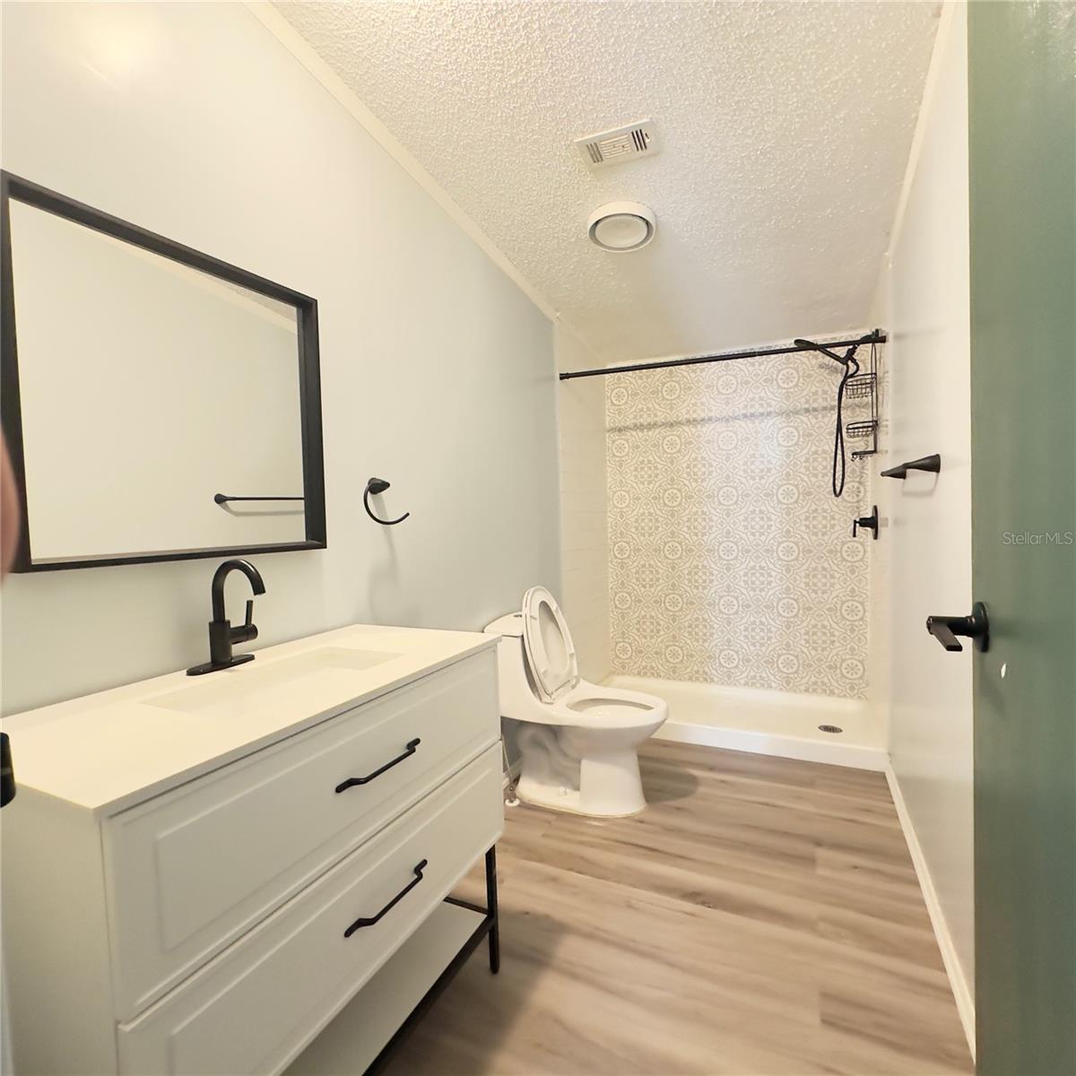 Image 22 of 44 For 6834 Glen Meadow Drive