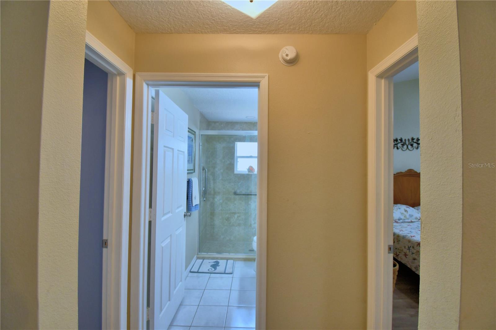 Image 18 of 68 For 492 Sweetwater Way