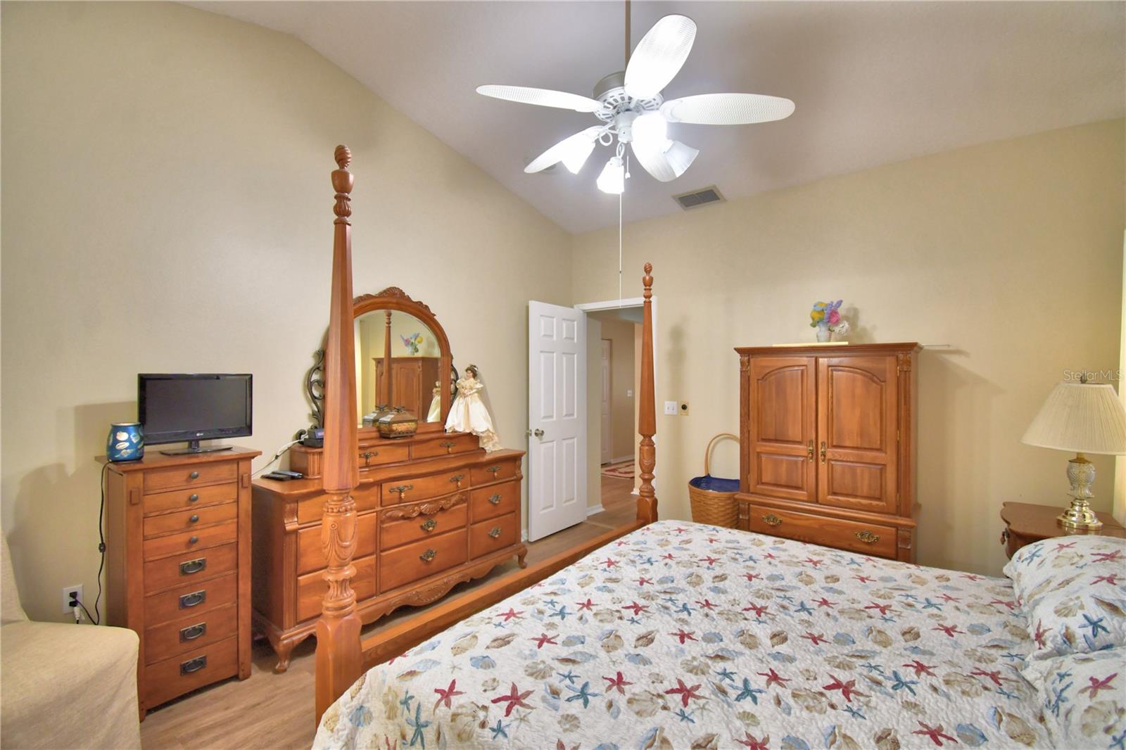 Image 29 of 68 For 492 Sweetwater Way