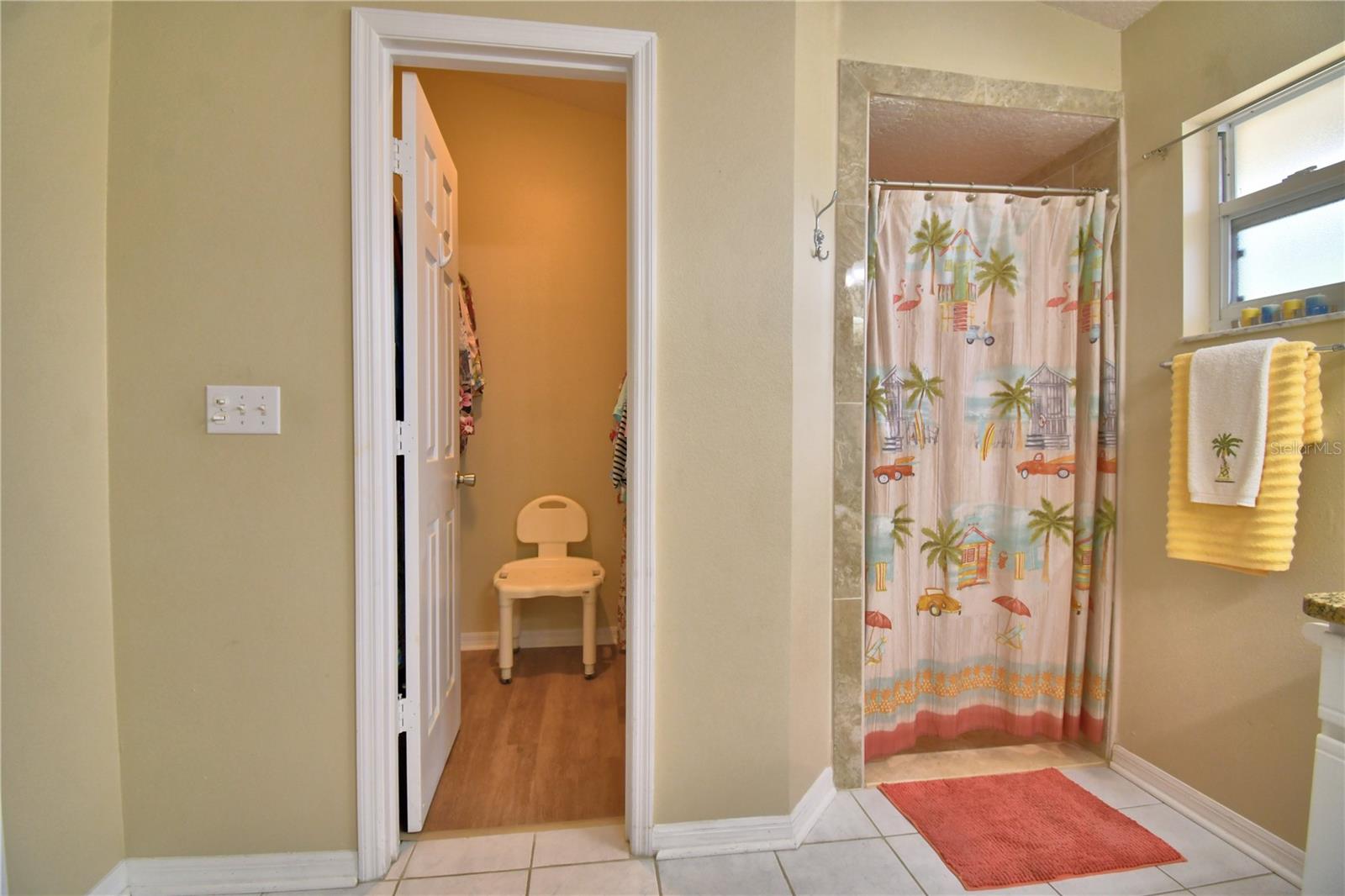 Image 33 of 68 For 492 Sweetwater Way