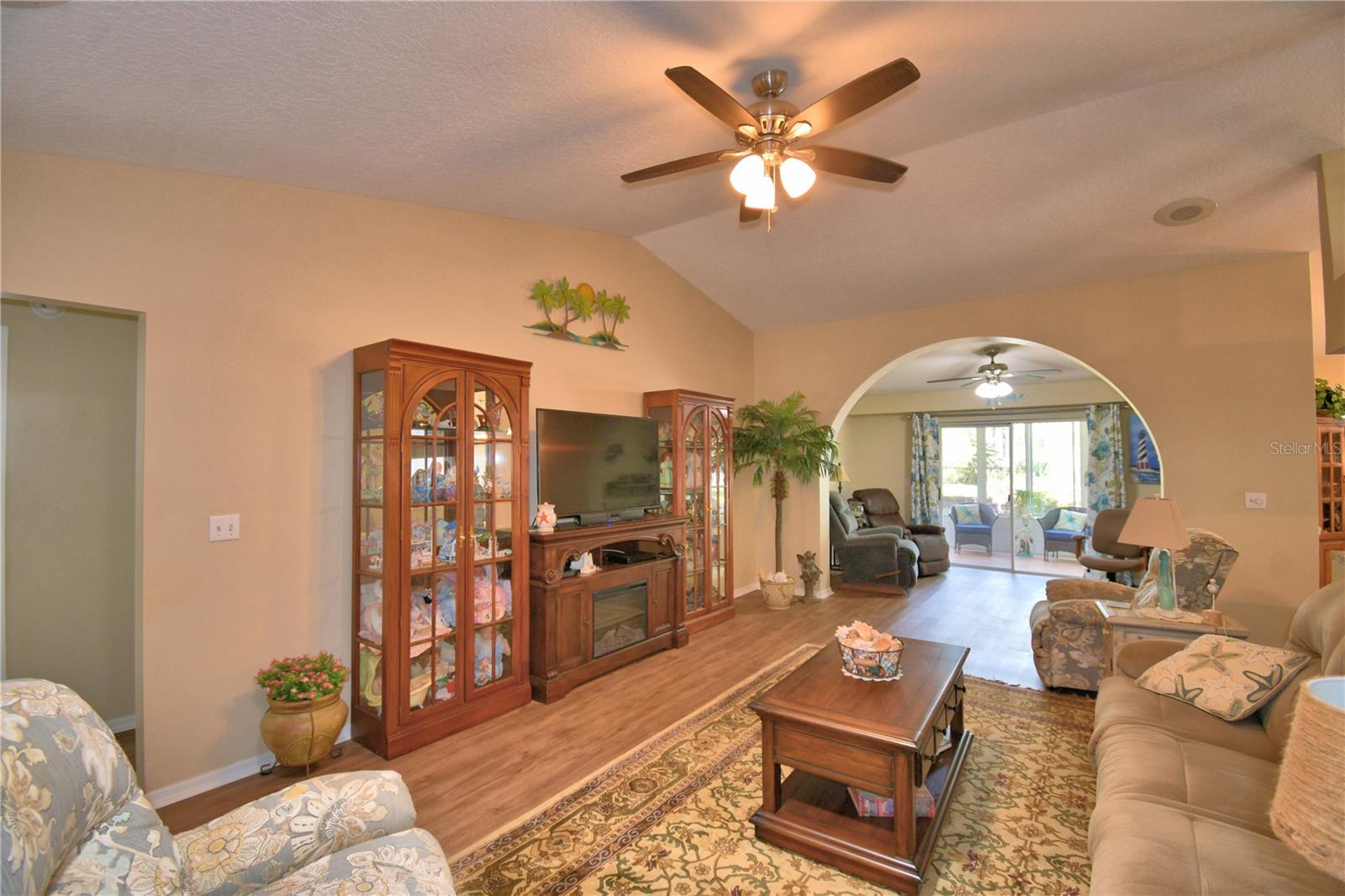 Image 8 of 68 For 492 Sweetwater Way