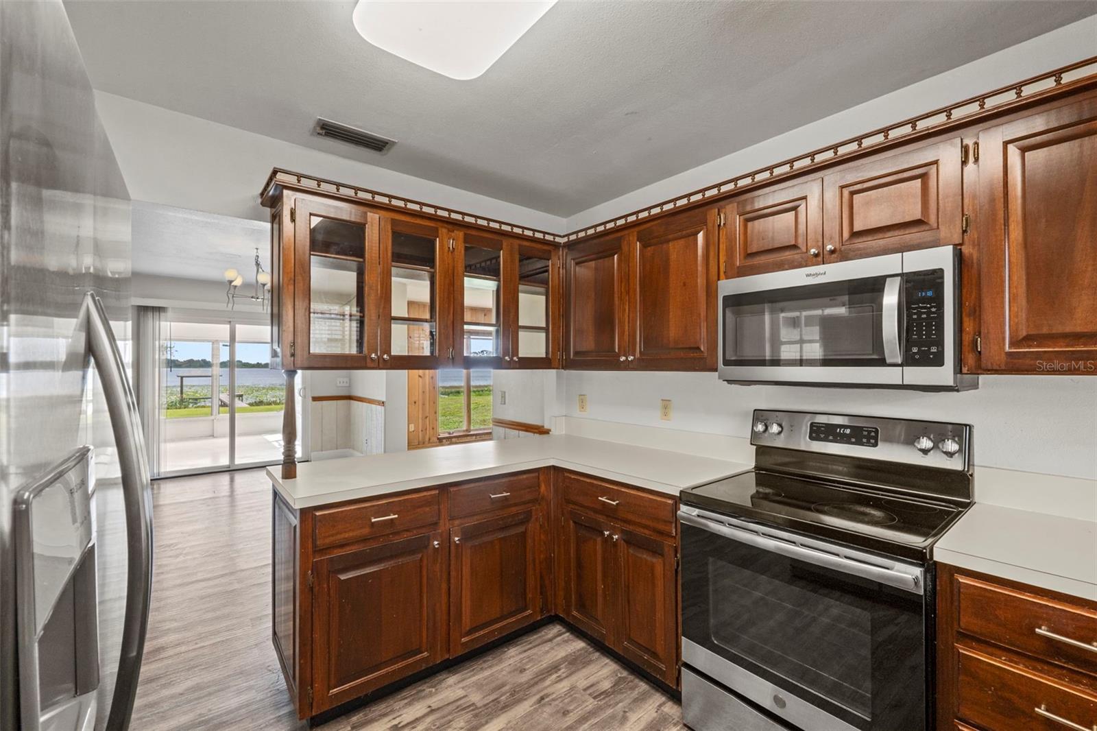 Listing photo id 17 for 1010 Biltmore Drive Nw