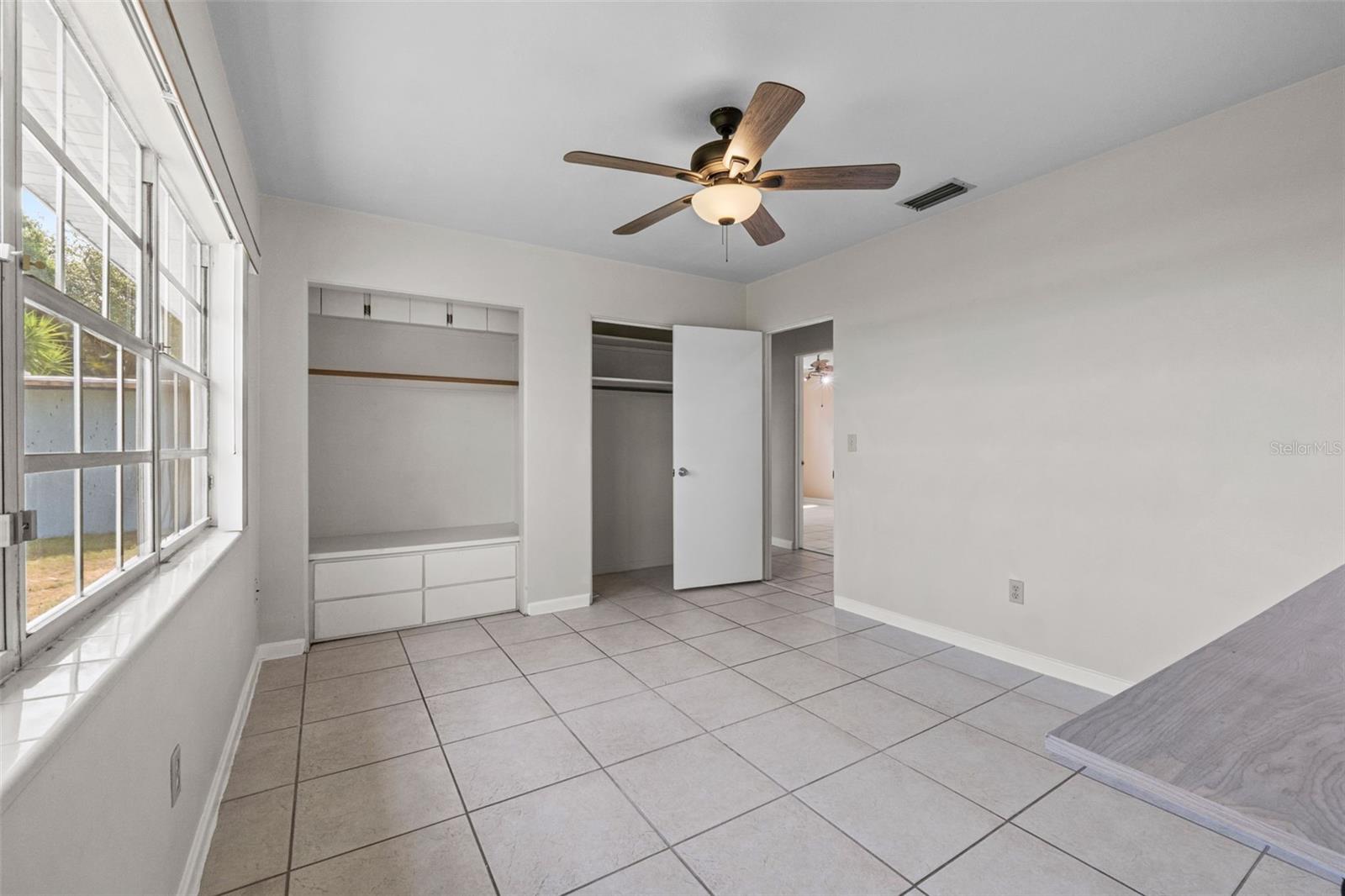 Listing photo id 24 for 1010 Biltmore Drive Nw