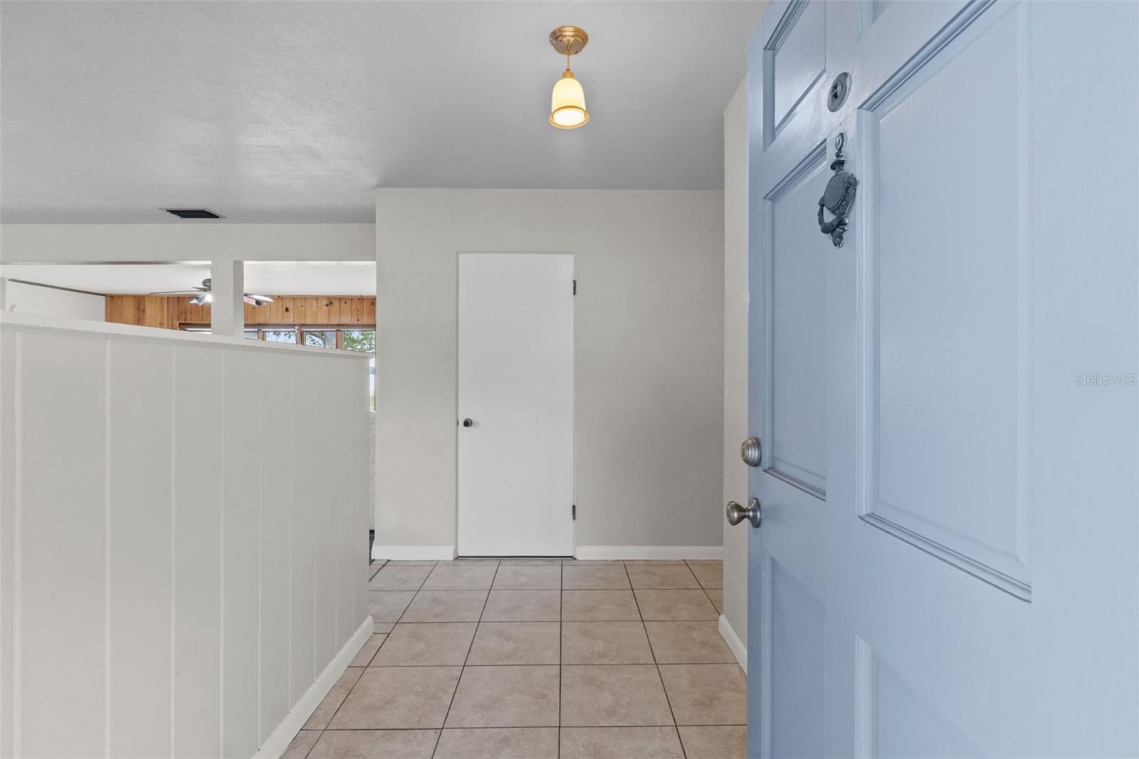 Listing photo id 2 for 1010 Biltmore Drive Nw