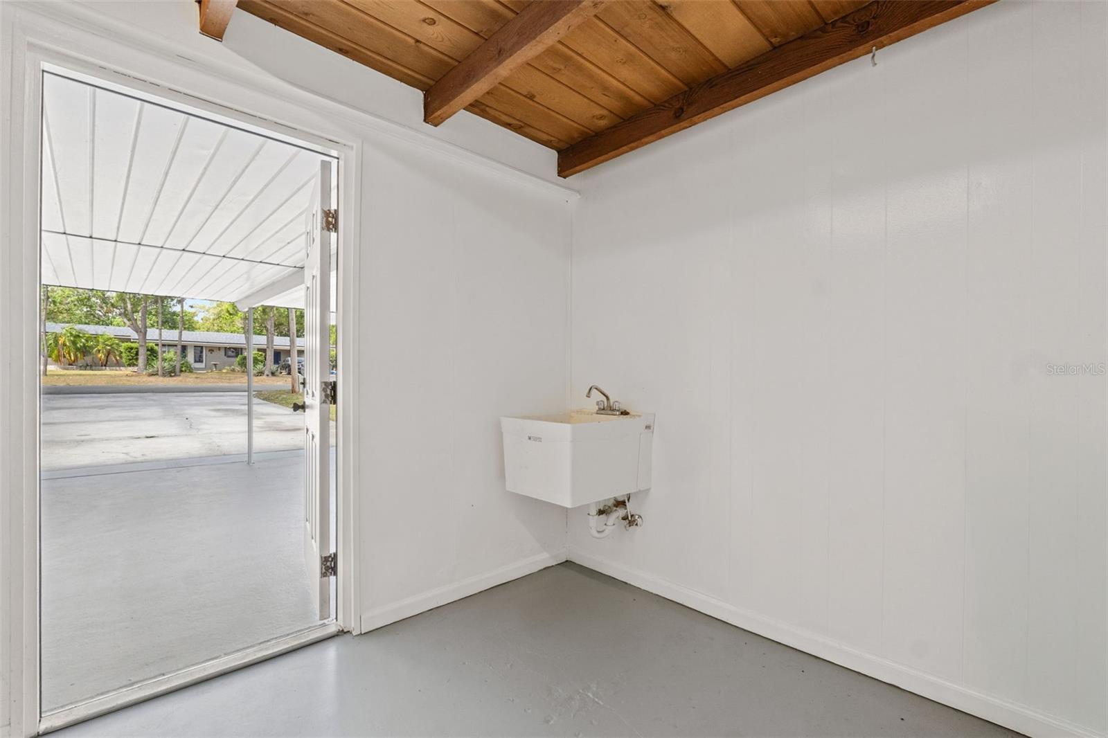 Listing photo id 39 for 1010 Biltmore Drive Nw