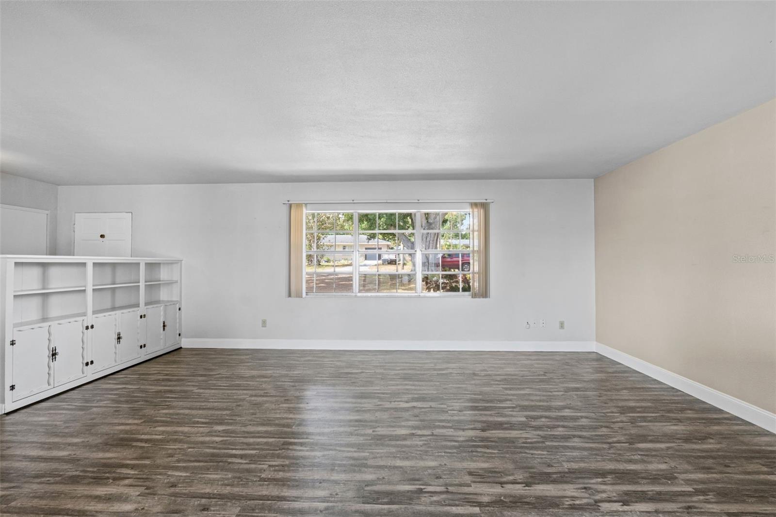 Listing photo id 7 for 1010 Biltmore Drive Nw
