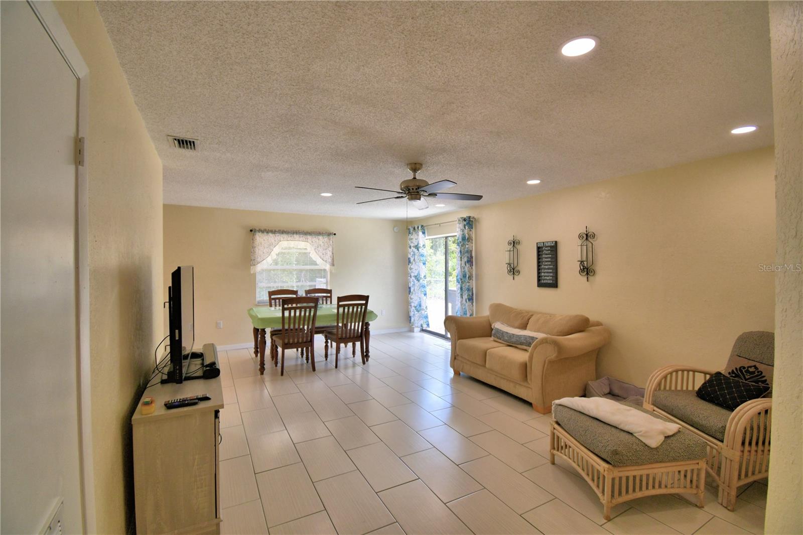 Image 13 of 38 For 101 Babson Heights Drive