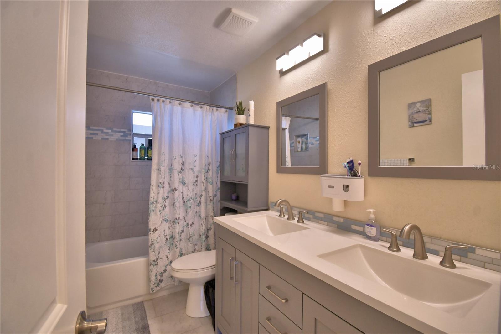 Image 31 of 38 For 101 Babson Heights Drive
