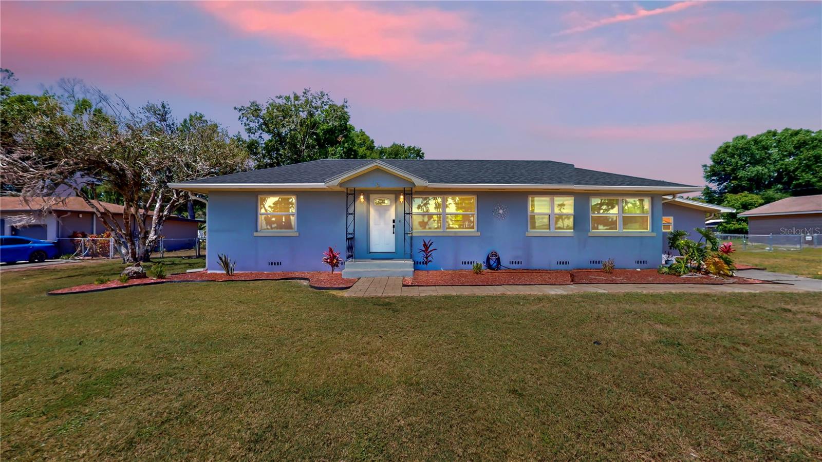 Details for 1515 Lake Cannon Drive Nw, WINTER HAVEN, FL 33881