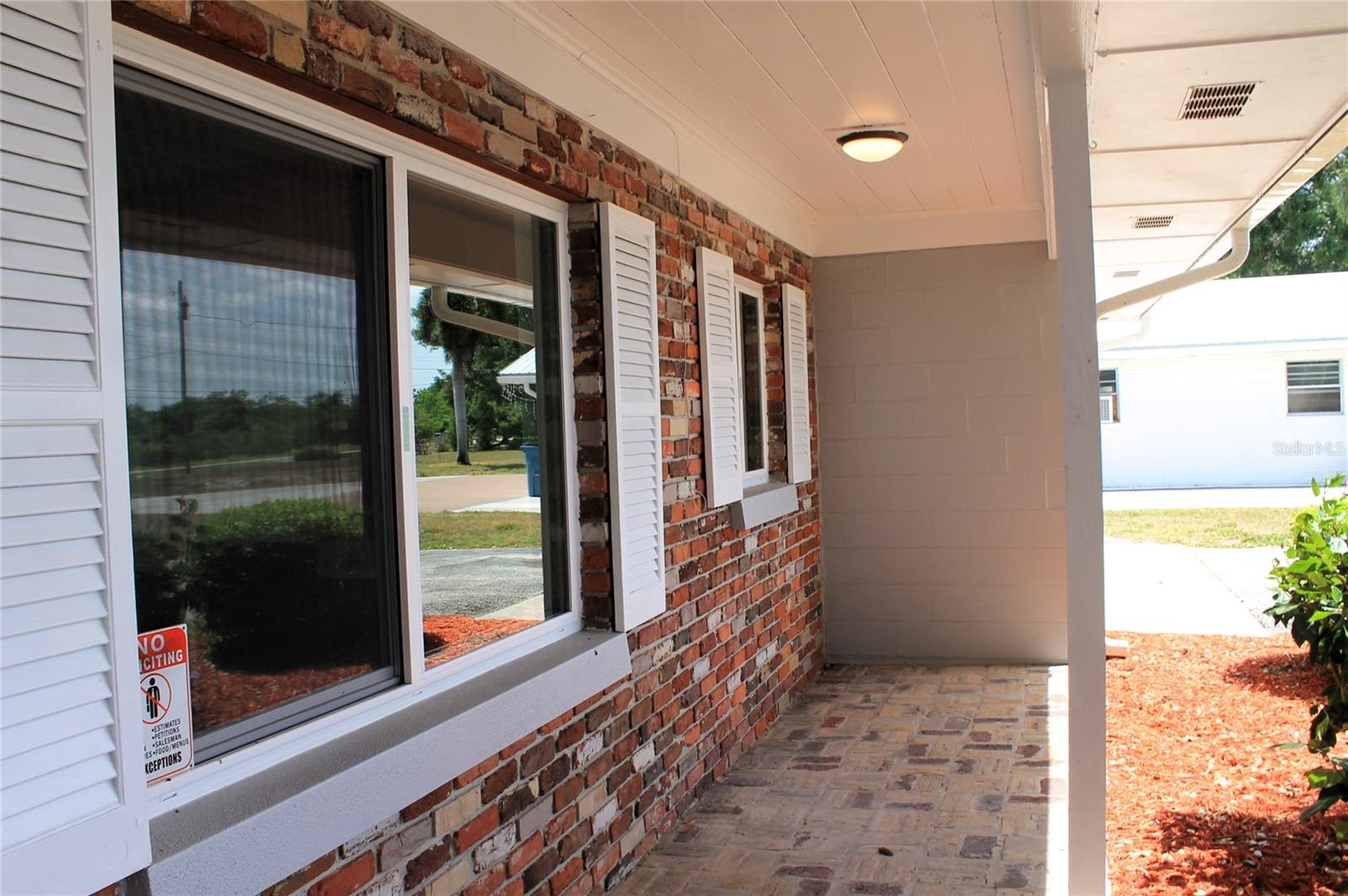 Image 2 of 16 For 2700 Crump Road
