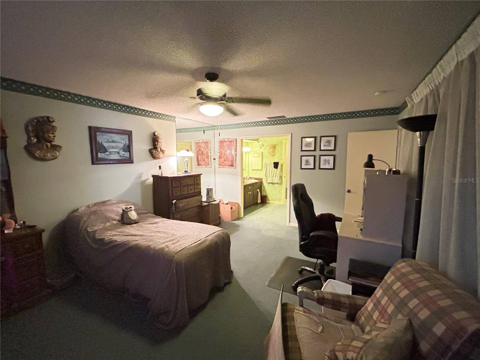 Image 11 of 26 For 426 Gleneagles Court