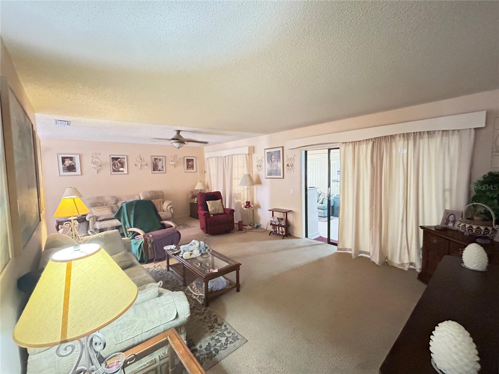 Image 4 of 26 For 426 Gleneagles Court