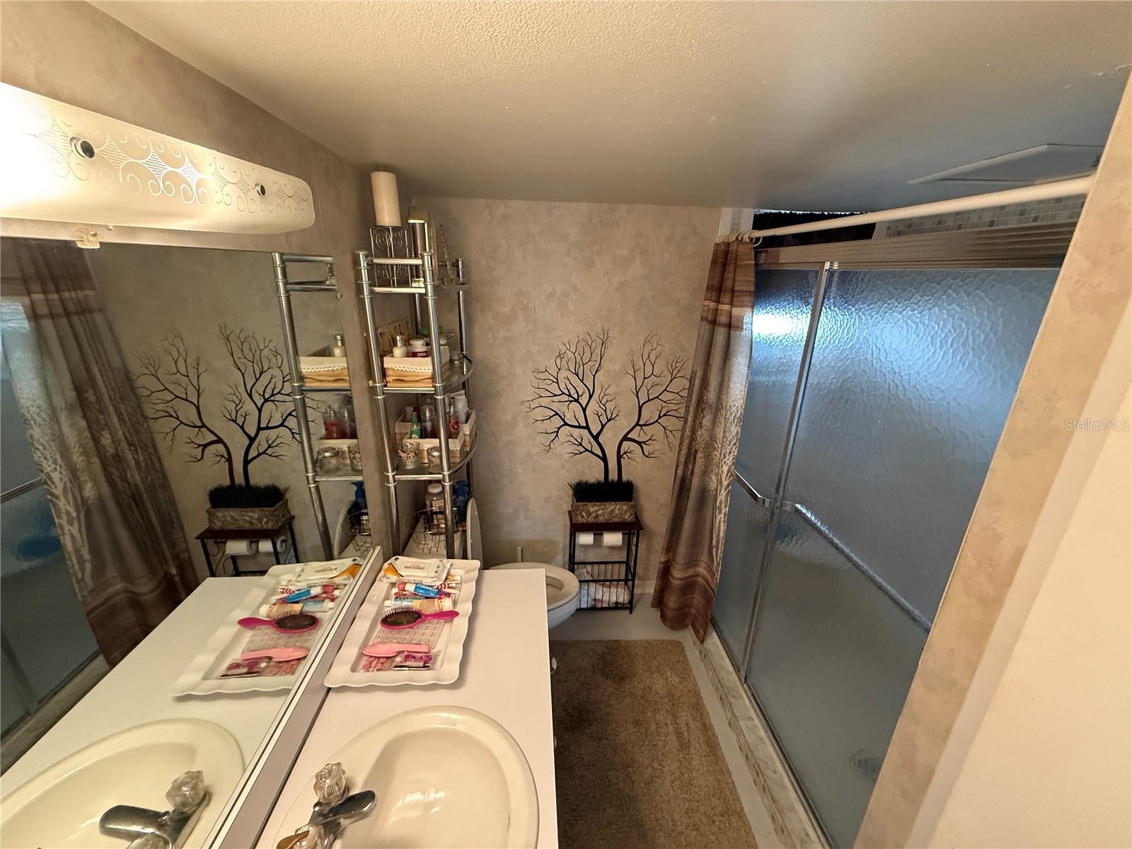 Image 9 of 44 For 700 Mirror Terrace Nw 303