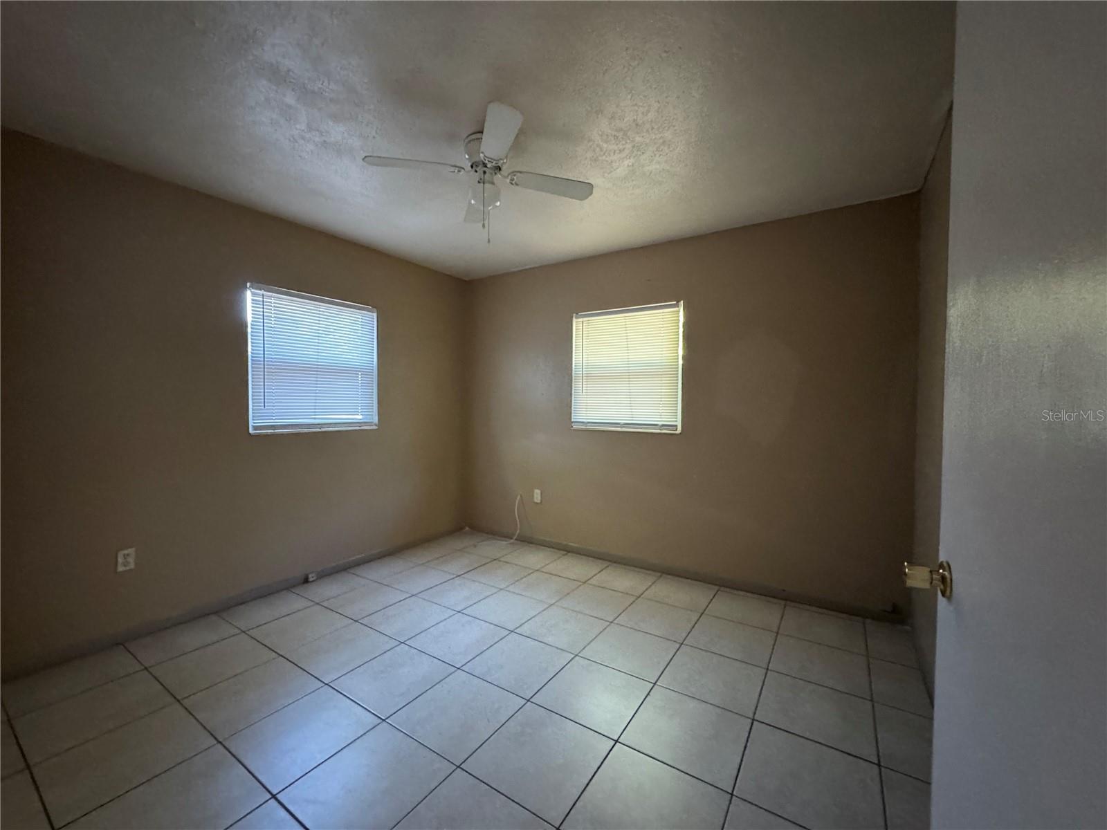 Image 3 of 12 For 342 Jewell Street
