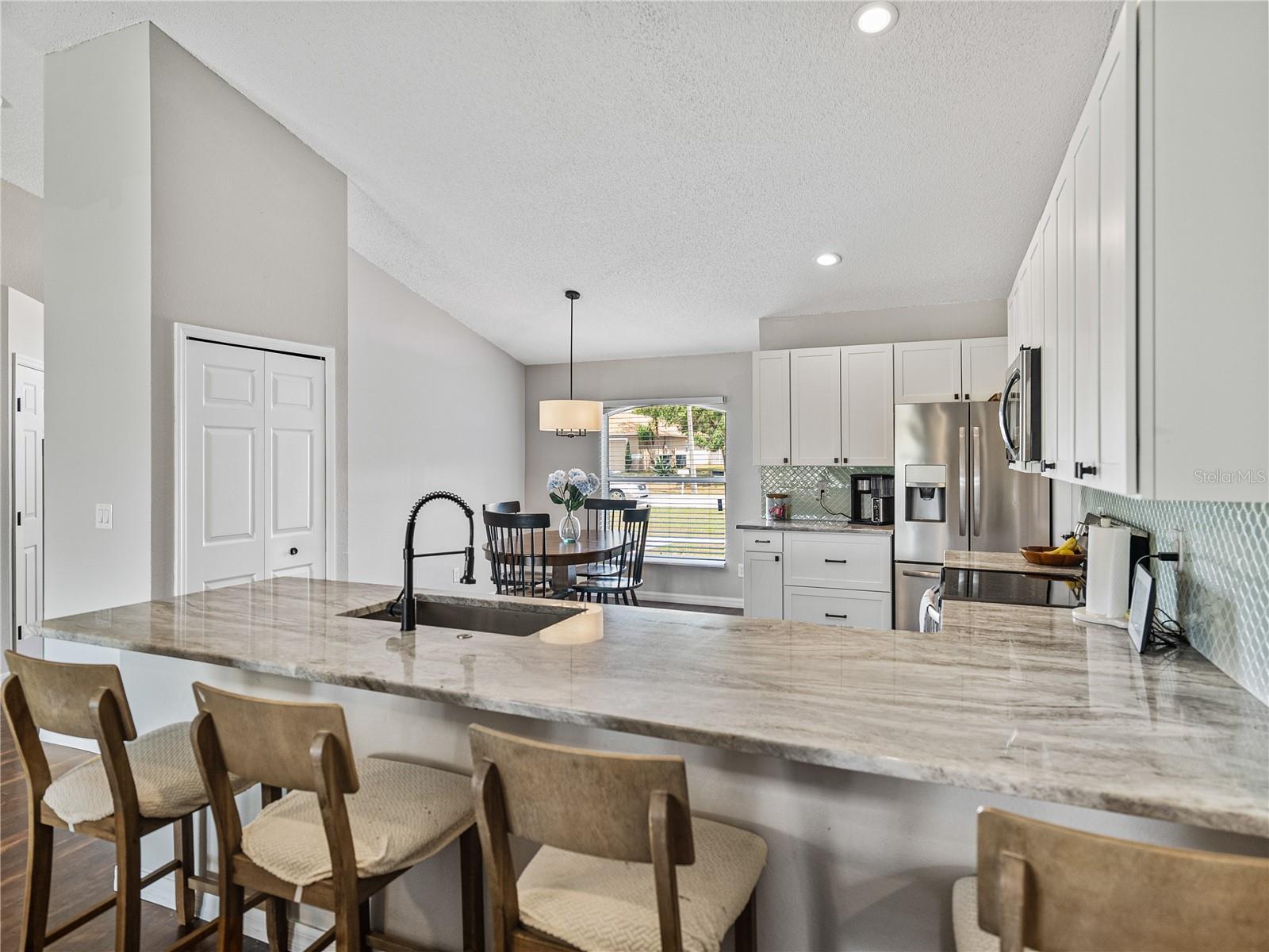Image 11 of 66 For 541 Hatchwood Drive