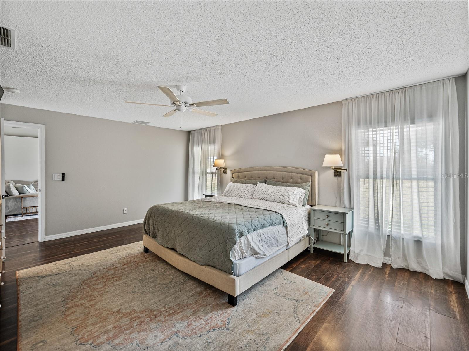 Image 31 of 66 For 541 Hatchwood Drive