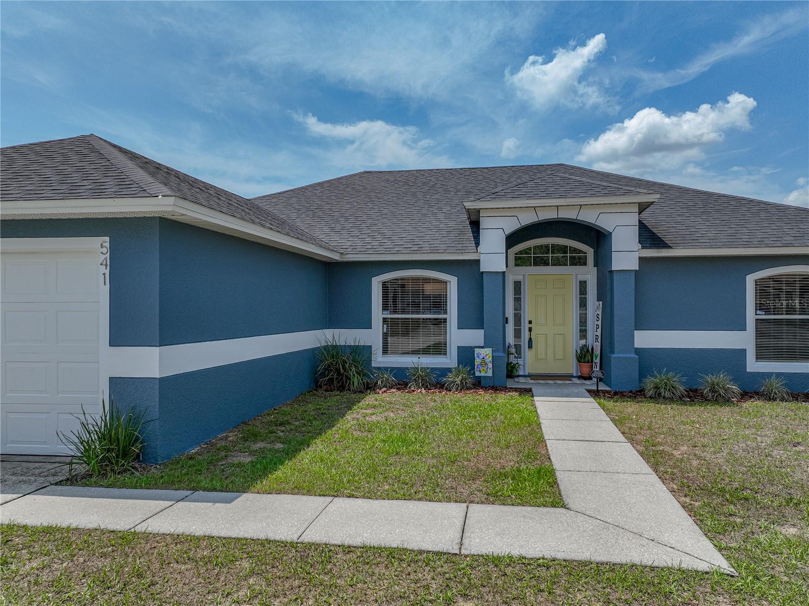 Image 4 of 66 For 541 Hatchwood Drive
