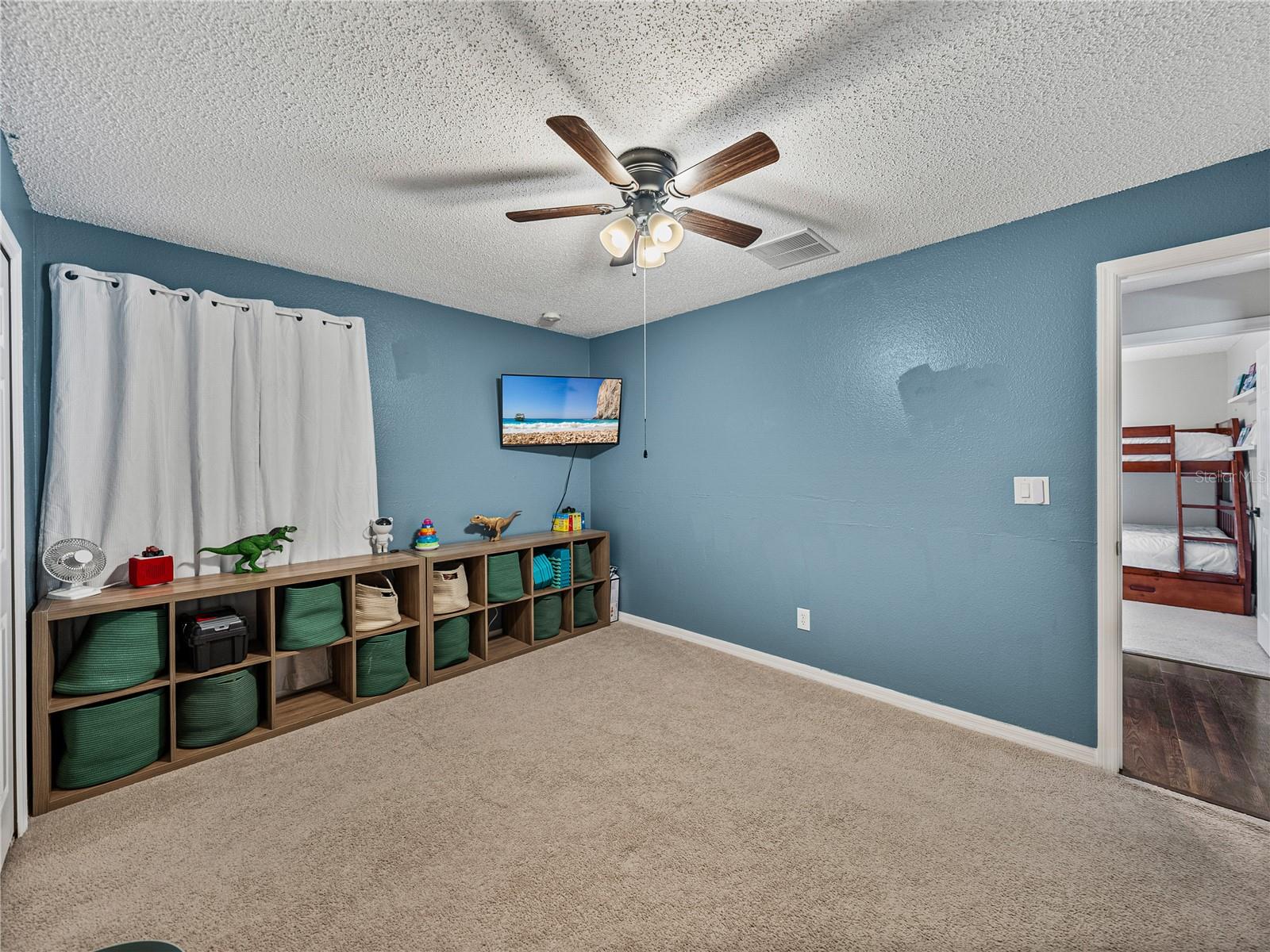 Image 41 of 66 For 541 Hatchwood Drive