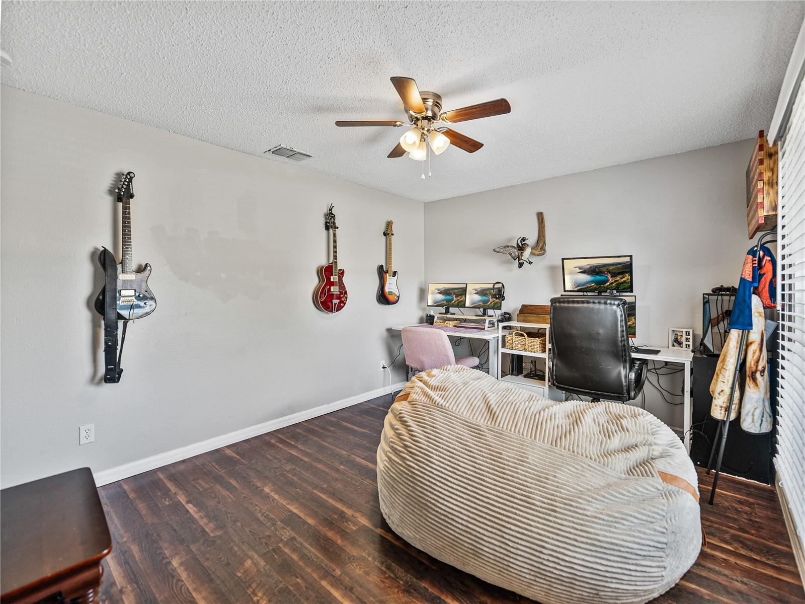 Image 46 of 66 For 541 Hatchwood Drive