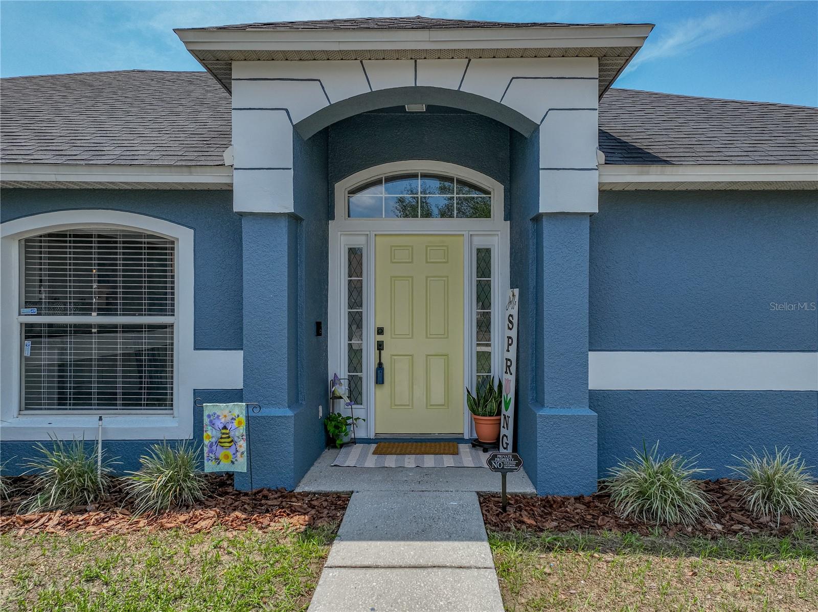 Image 5 of 66 For 541 Hatchwood Drive
