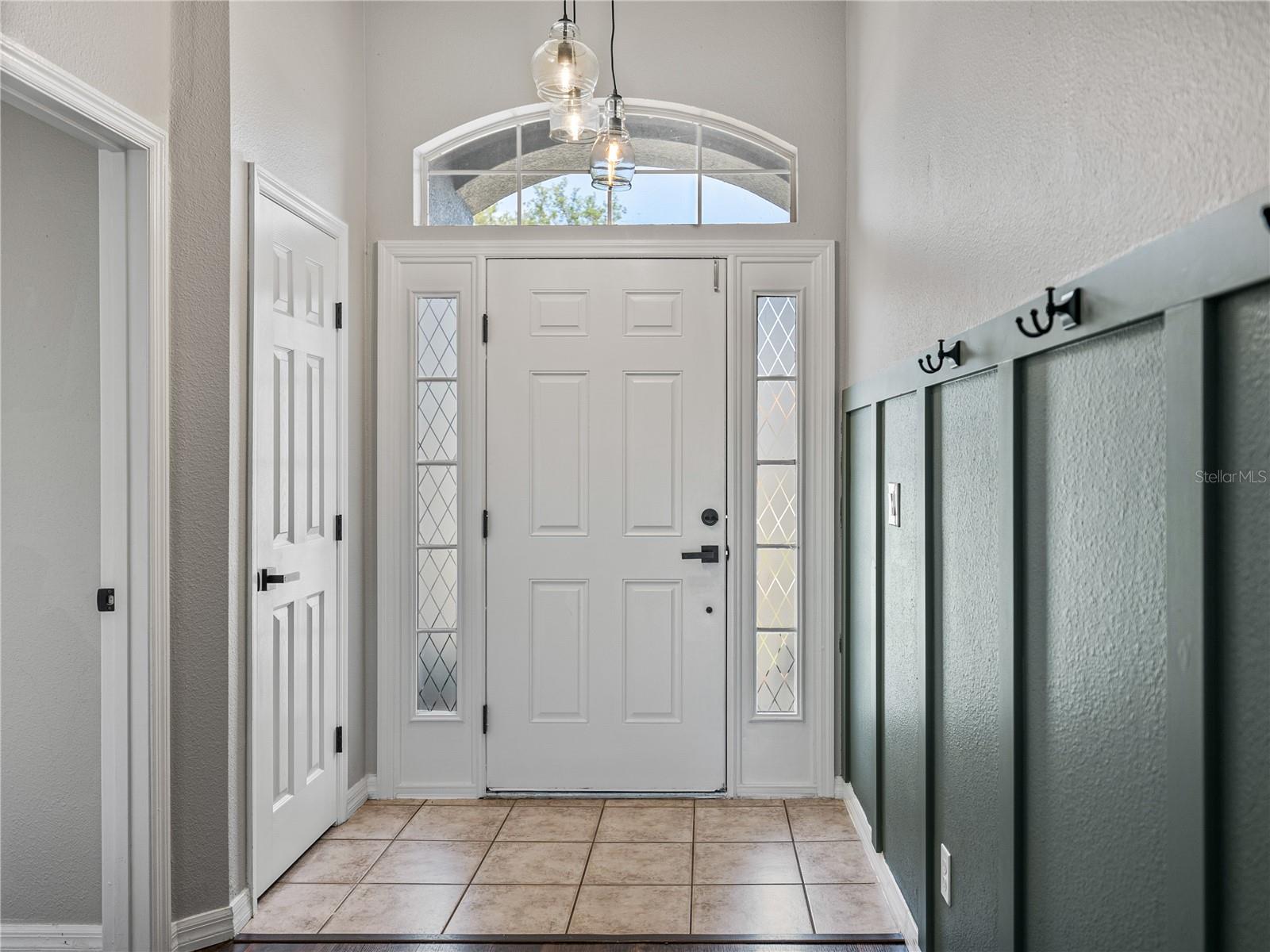 Image 7 of 66 For 541 Hatchwood Drive
