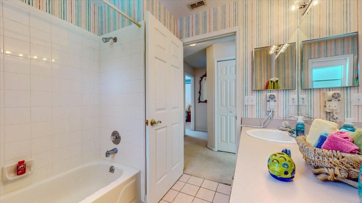 Image 34 of 48 For 1902 Southern Dunes Boulevard