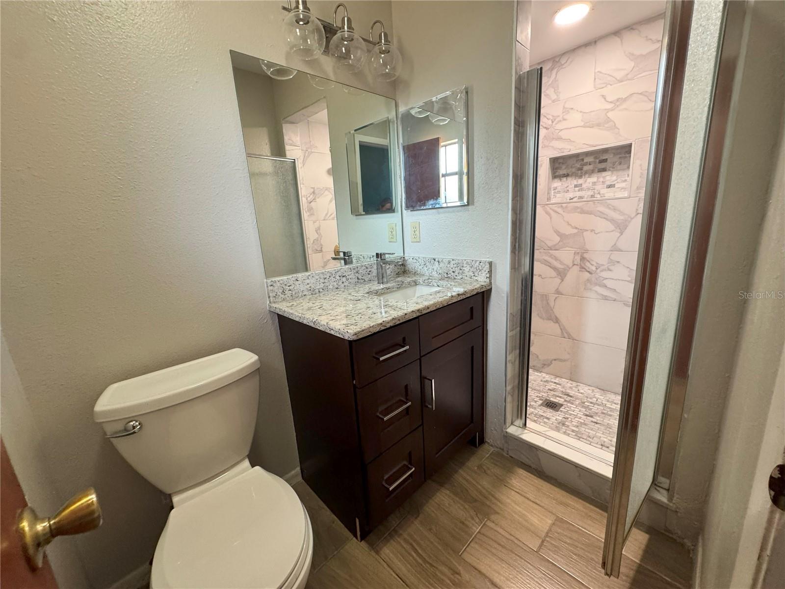 Image 13 of 19 For 4211 Sunny Land Drive