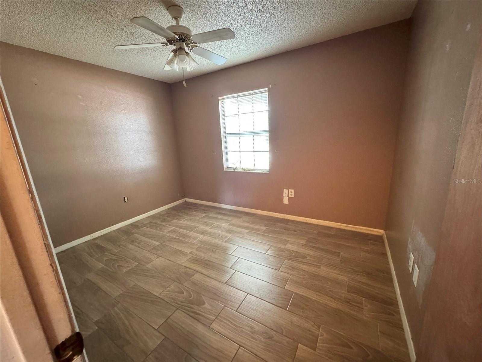 Image 15 of 19 For 4211 Sunny Land Drive