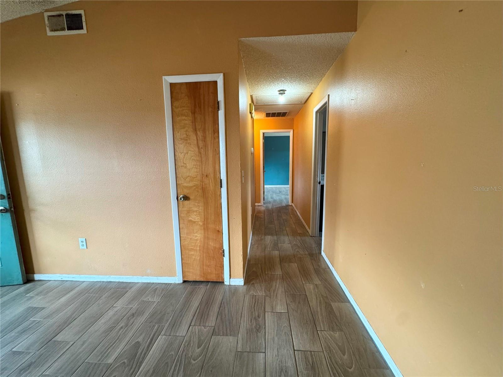 Image 8 of 19 For 4211 Sunny Land Drive