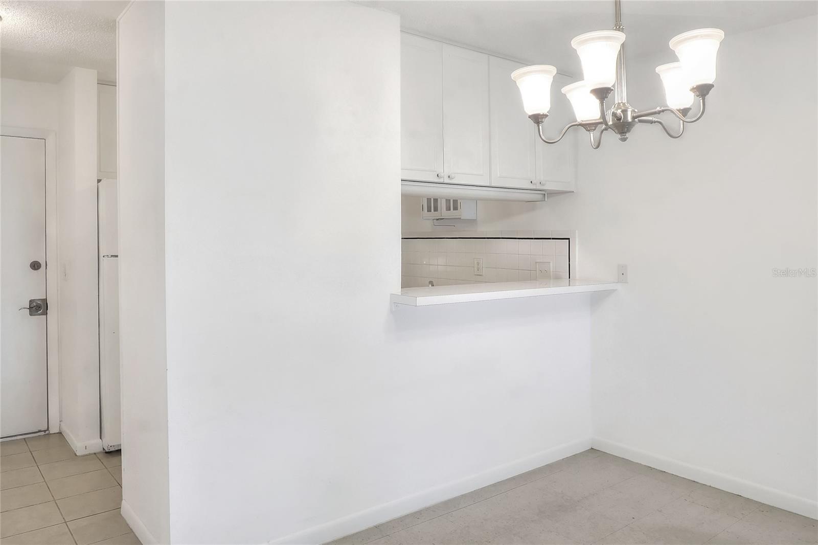 Image 11 of 40 For 900 Avenue Z Se B2