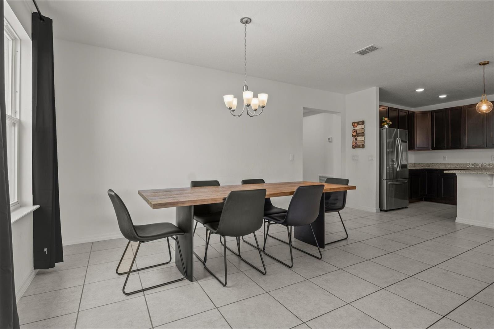 Image 8 of 33 For 622 Taft Drive