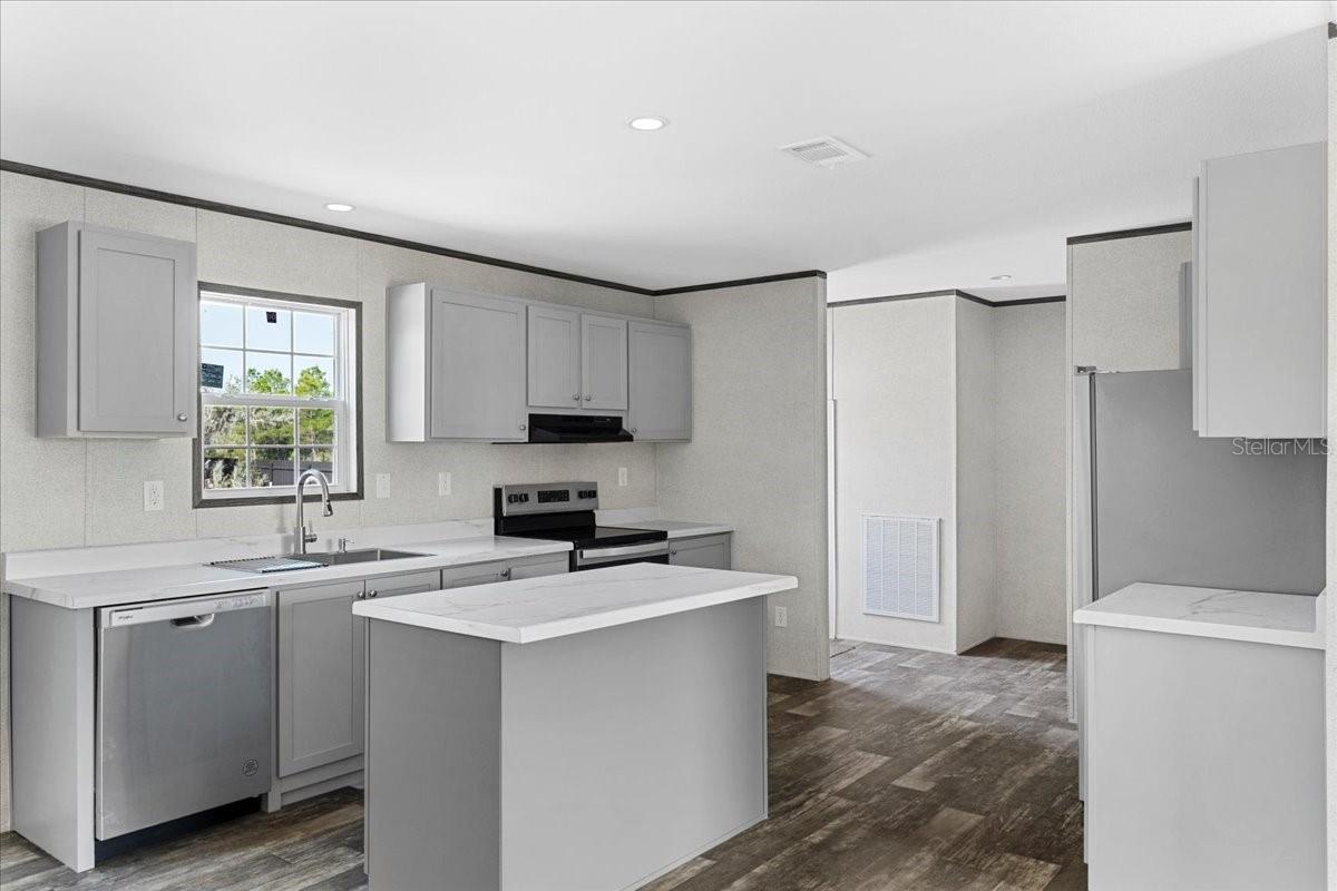 Image 12 of 26 For 1499 32nd Street Nw