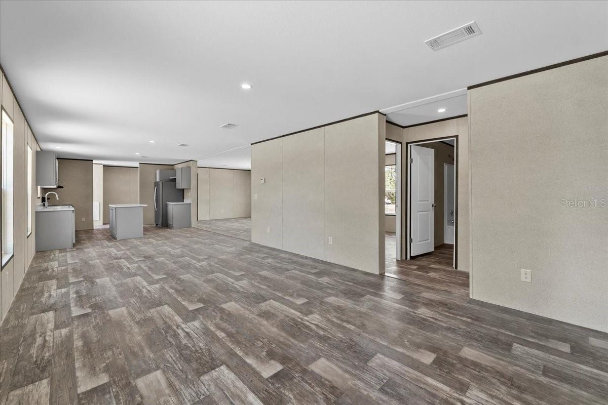 Image 17 of 26 For 1499 32nd Street Nw