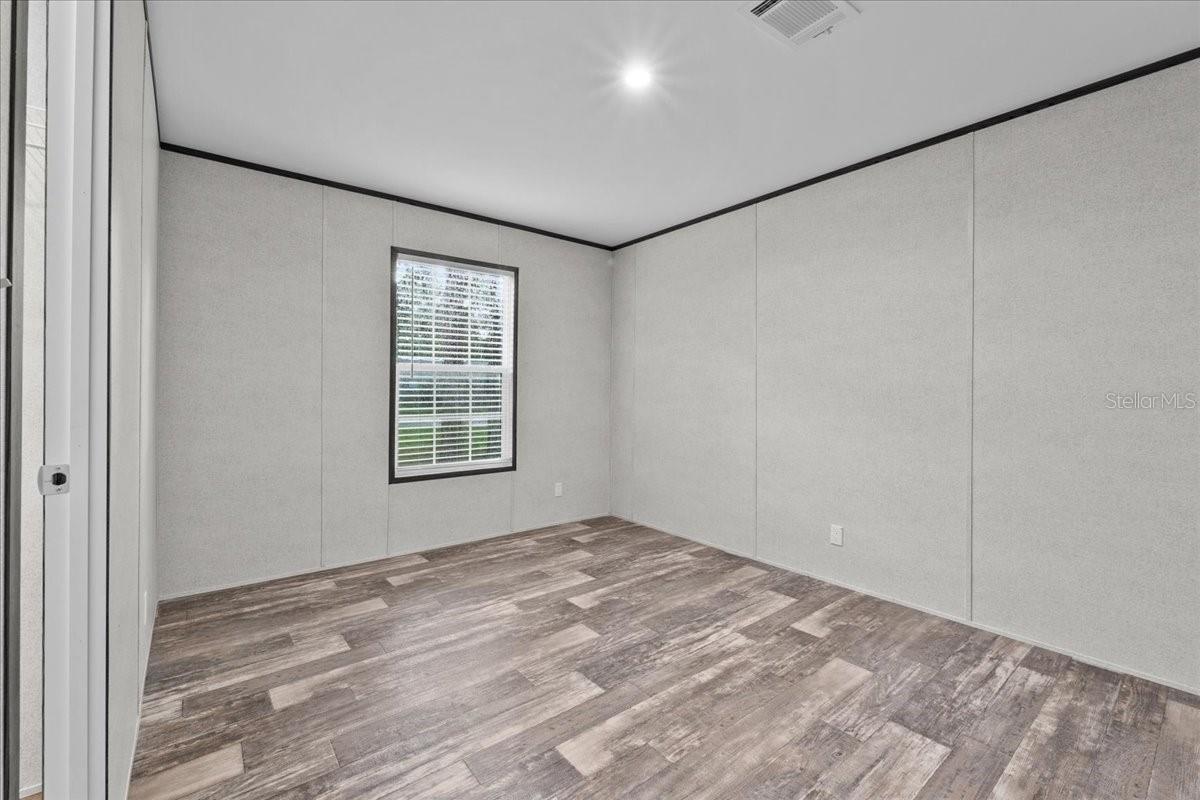 Image 27 of 31 For 1499 32nd Street Nw