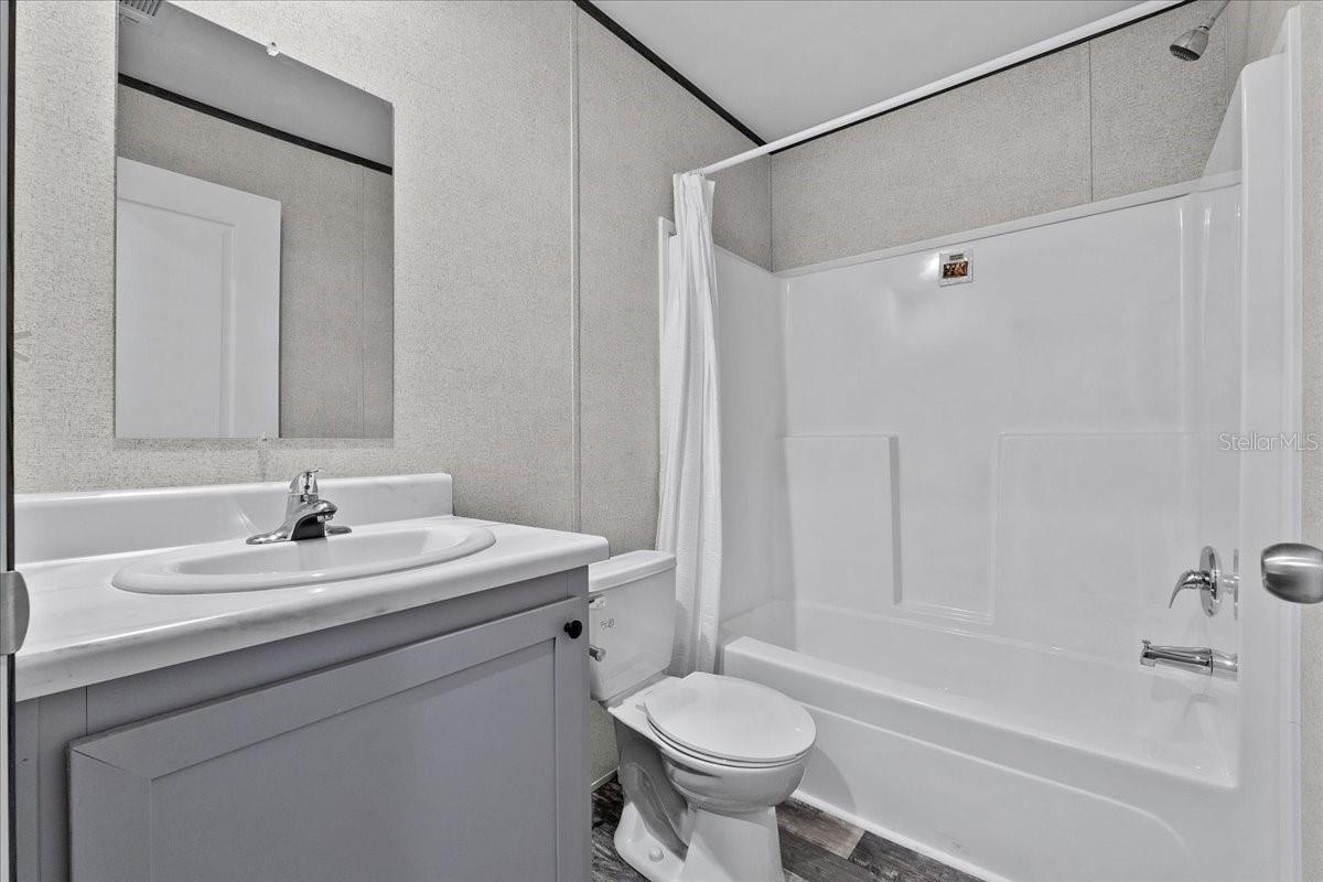 Image 28 of 31 For 1499 32nd Street Nw