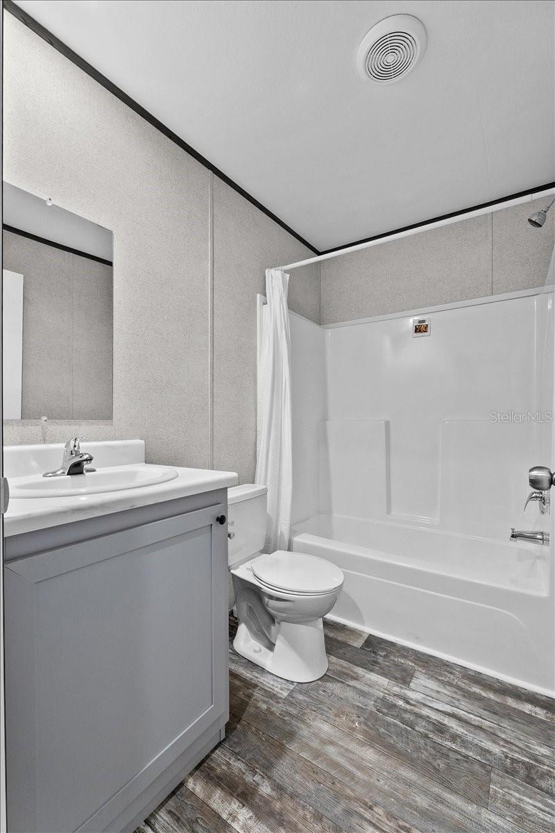 Image 29 of 31 For 1499 32nd Street Nw