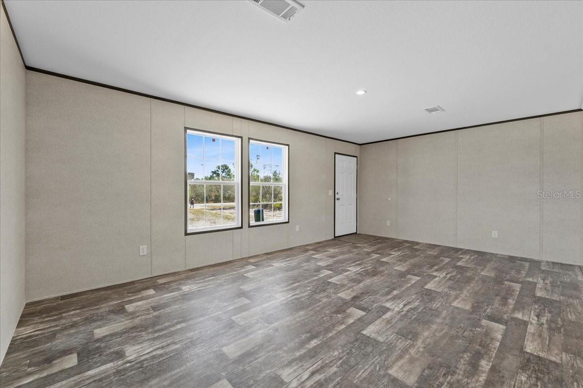 Image 9 of 26 For 1499 32nd Street Nw
