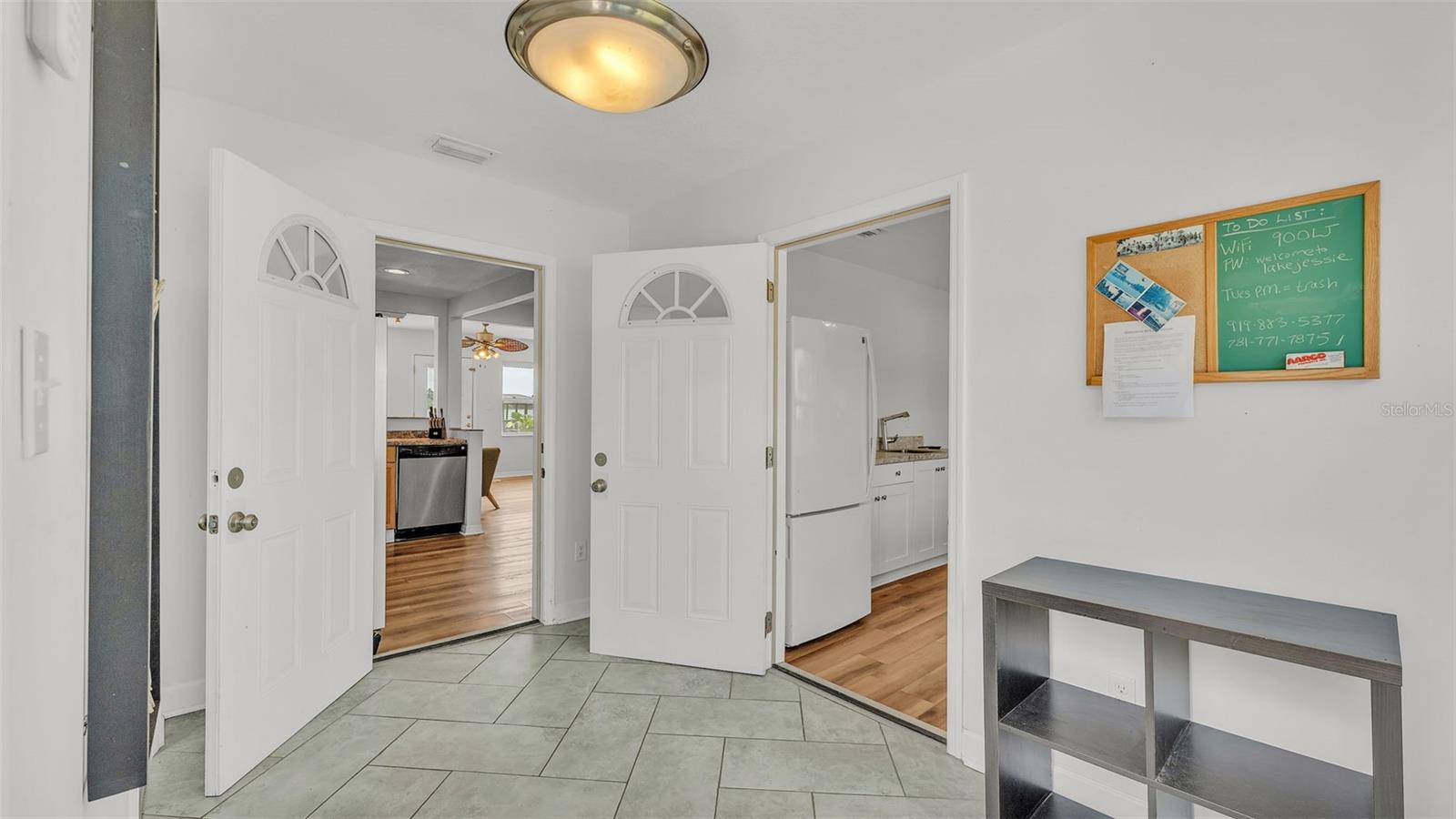 Image 4 of 50 For 900 Lake Jessie Drive