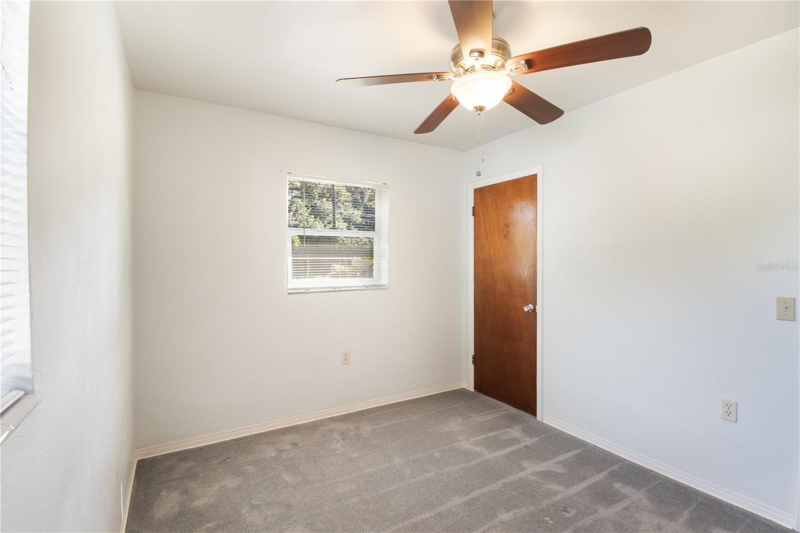 Image 16 of 45 For 1163 Lake Drive