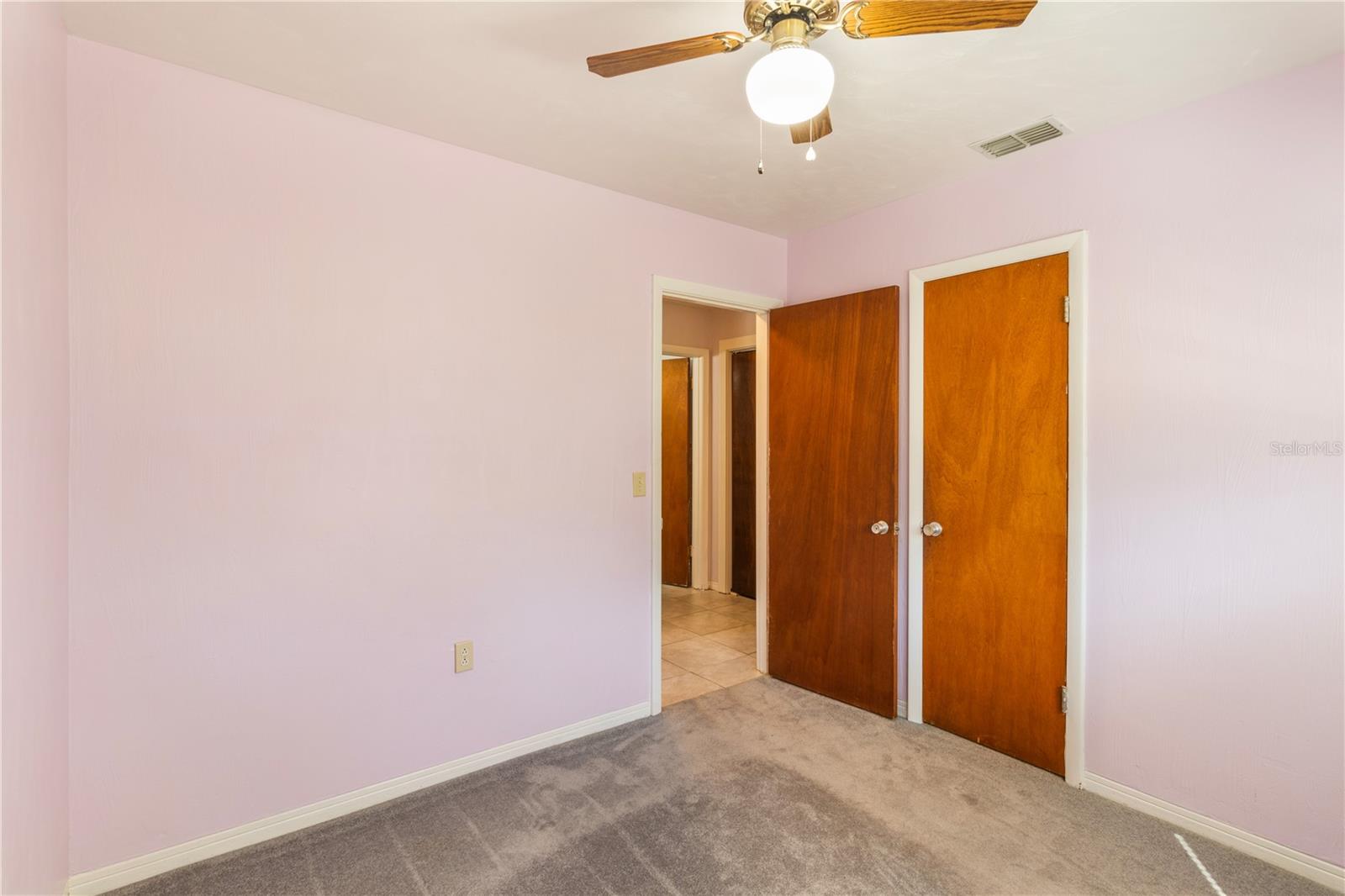 Image 19 of 45 For 1163 Lake Drive