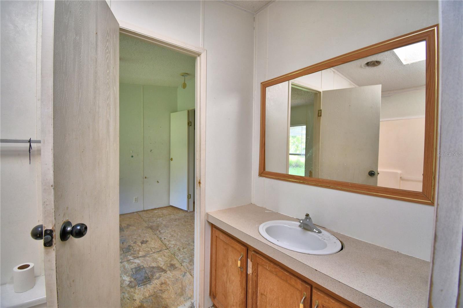 Image 22 of 76 For 1294 1-2 38th Street Nw