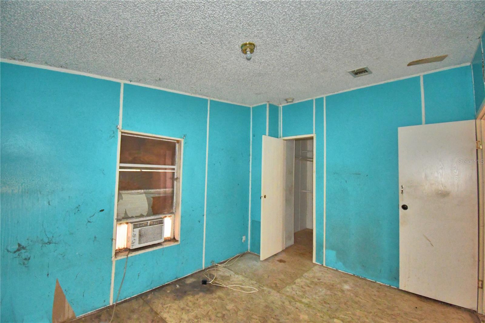 Image 33 of 76 For 1294 1-2 38th Street Nw