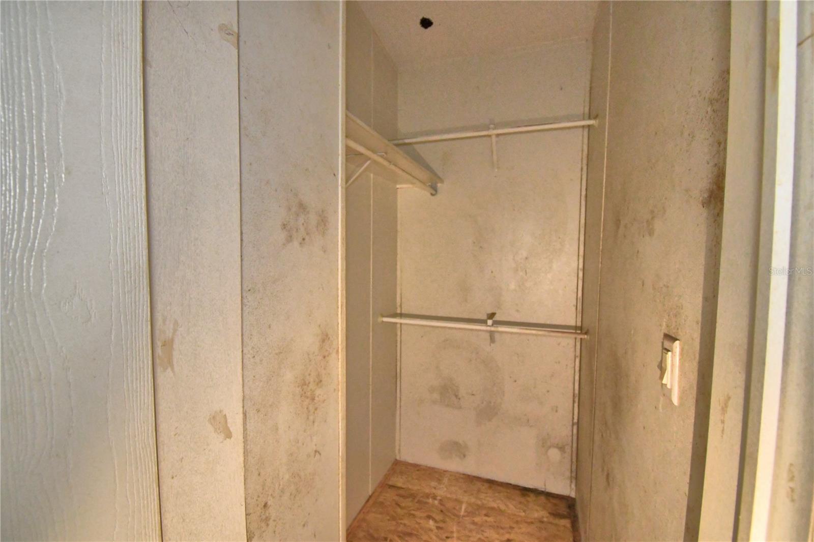 Image 34 of 76 For 1294 1-2 38th Street Nw