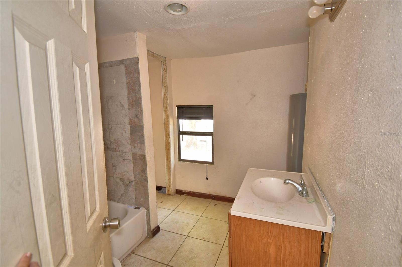 Image 57 of 76 For 1294 1-2 38th Street Nw