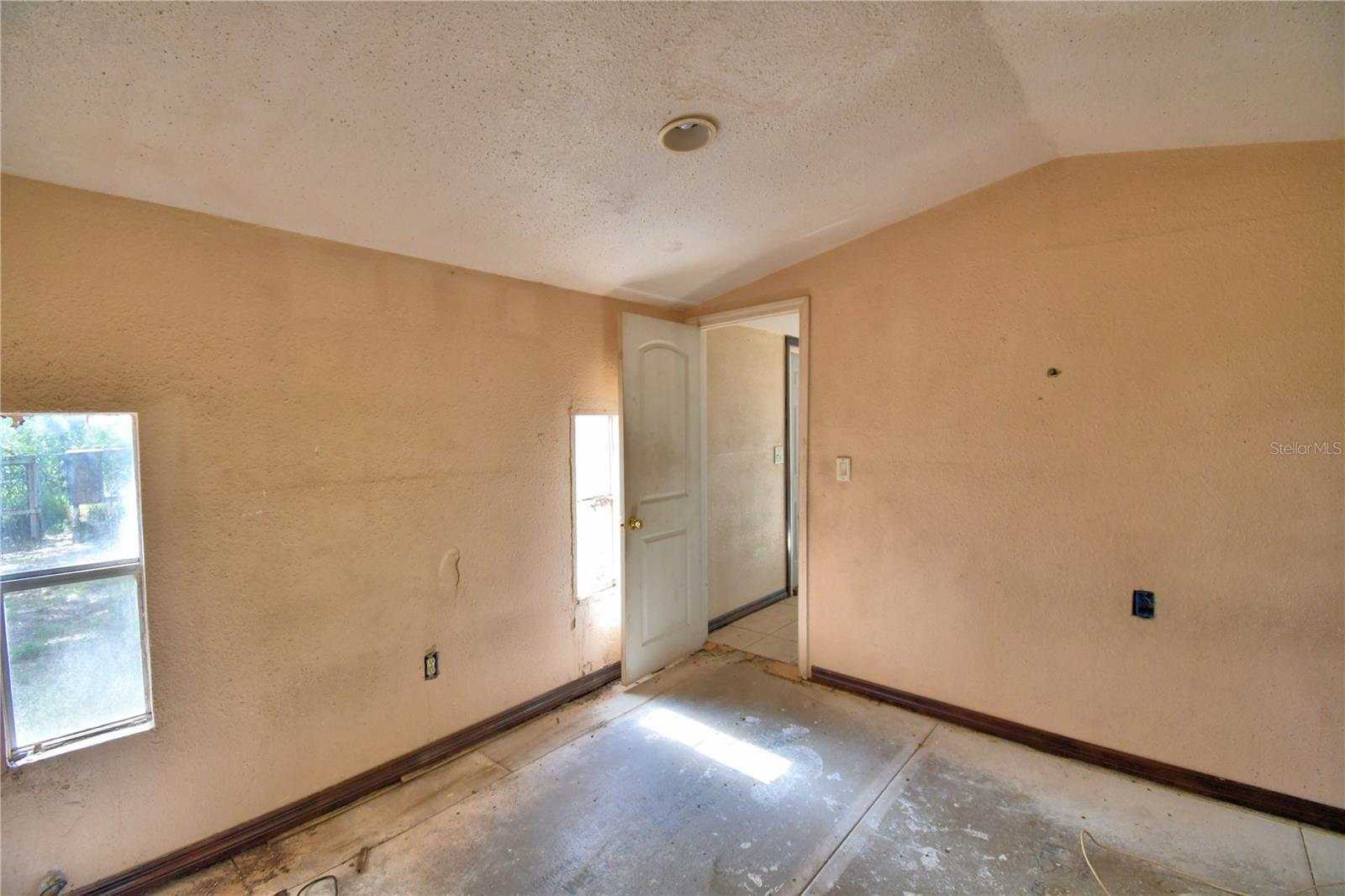 Image 68 of 76 For 1294 1-2 38th Street Nw