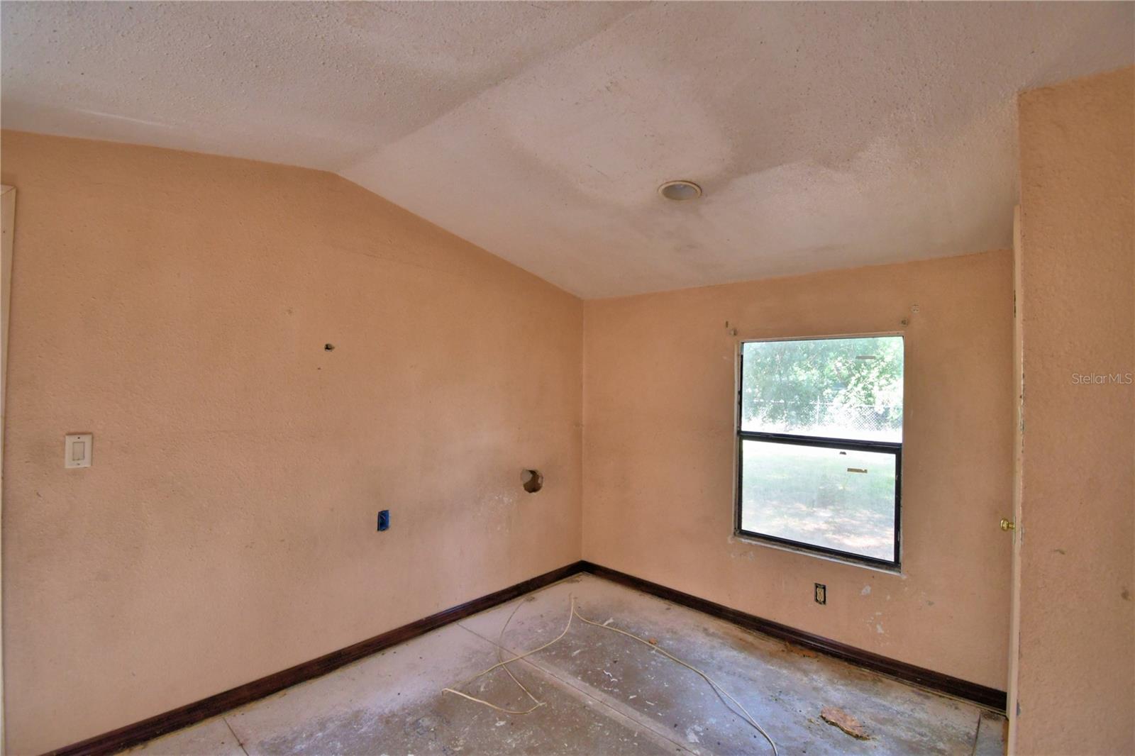 Image 69 of 76 For 1294 1-2 38th Street Nw