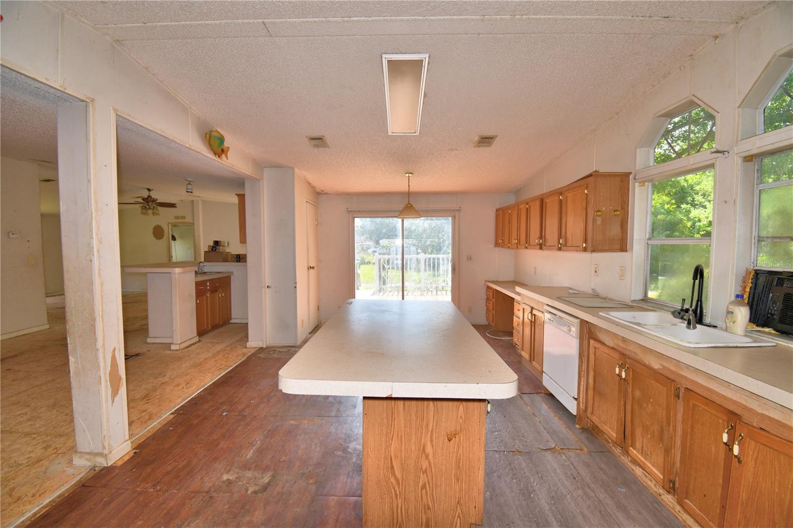 Image 12 of 76 For 1294 1-2 38th Street Nw