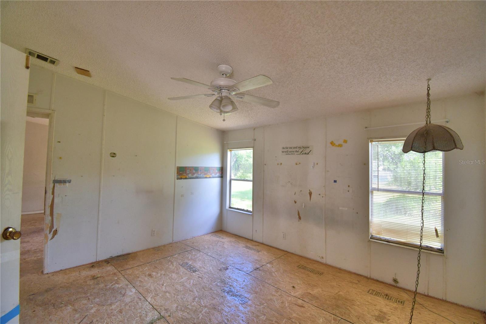 Image 15 of 76 For 1294 1-2 38th Street Nw